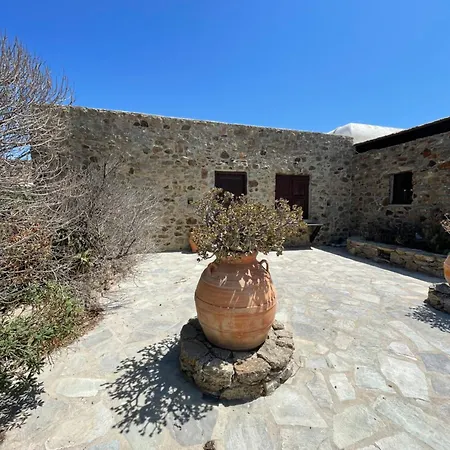 Village Mykonos Apartman Agrári